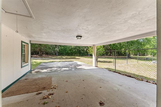 415 SE ADAMS STREET, High Springs, FL 32643