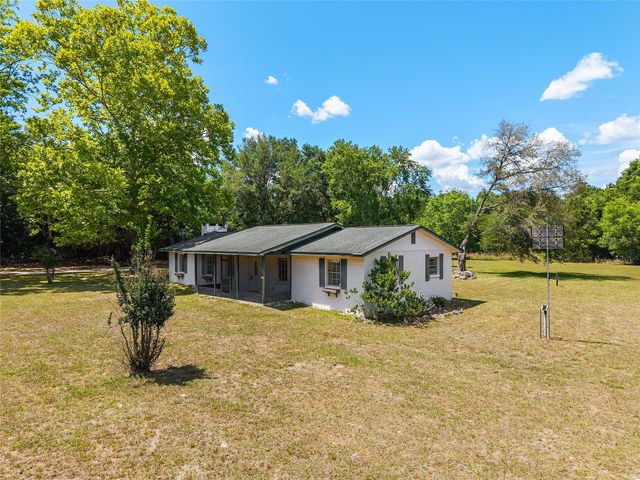 415 SE ADAMS STREET, High Springs, FL 32643