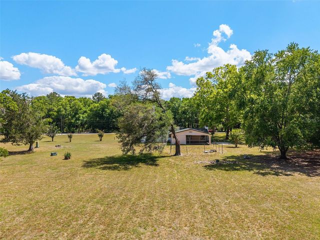 415 SE ADAMS STREET, High Springs, FL 32643