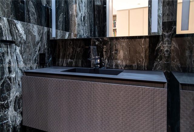 10101 Collins Ave 4A, Bal Harbour, FL 33154