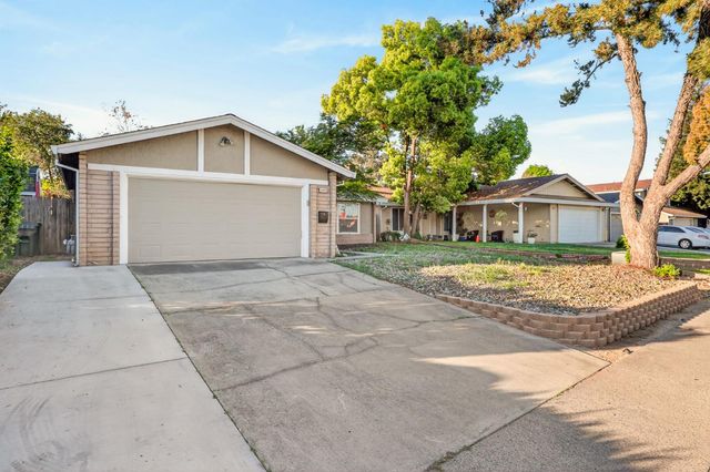 10082 Kern River Ct, Rancho Cordova, CA 95670