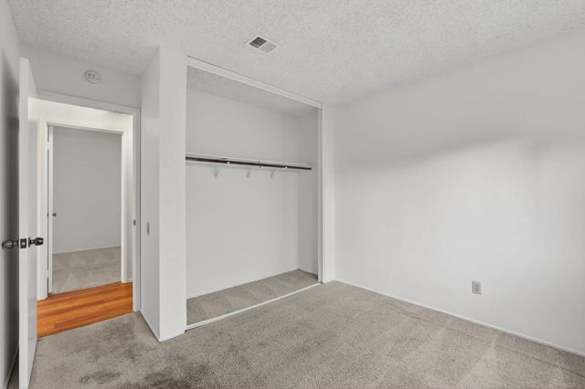 10082 Kern River Ct, Rancho Cordova, CA 95670