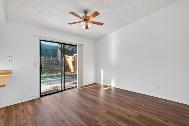 10082 Kern River Ct, Rancho Cordova, CA 95670