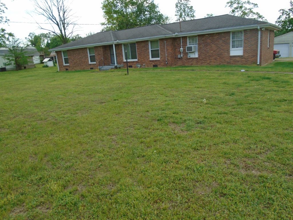 1544 Neelys Bend Rd, Madison, TN 37115