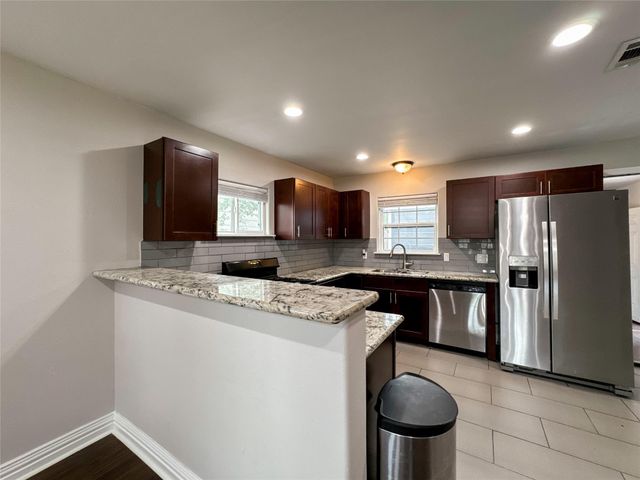 2902 Elser Street, Houston, TX 77009