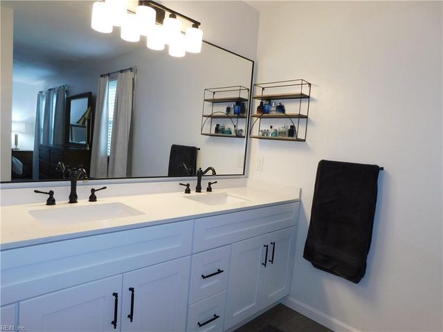 2117 Grey Fox LN, Virginia Beach, VA 23456