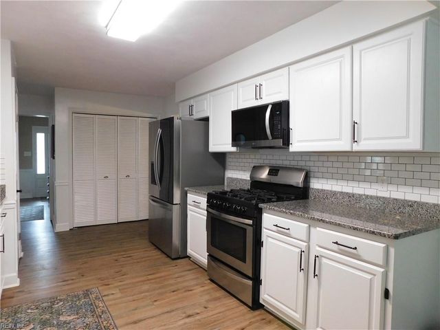 2117 Grey Fox LN, Virginia Beach, VA 23456