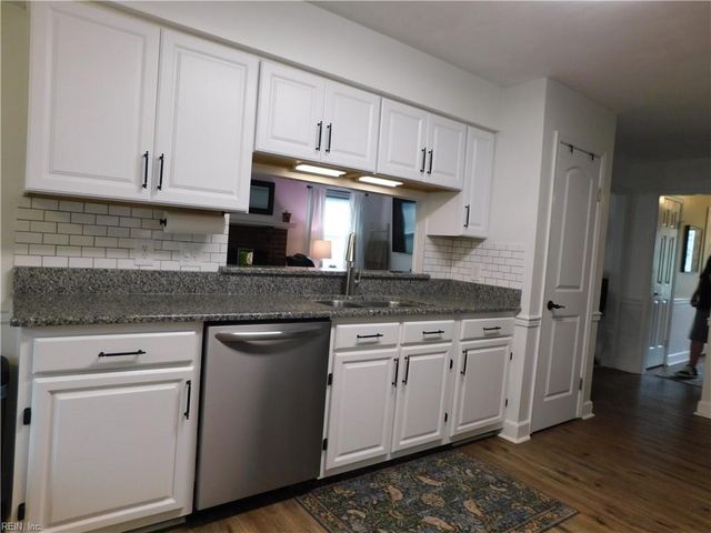 2117 Grey Fox LN, Virginia Beach, VA 23456