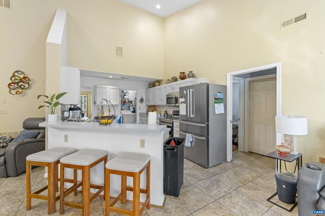 465 HIDDEN RIDGE RD, Charlottesville, VA 22902