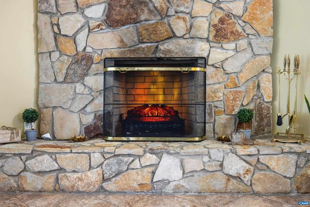 465 HIDDEN RIDGE RD, Charlottesville, VA 22902