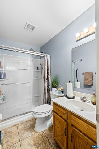 465 HIDDEN RIDGE RD, Charlottesville, VA 22902