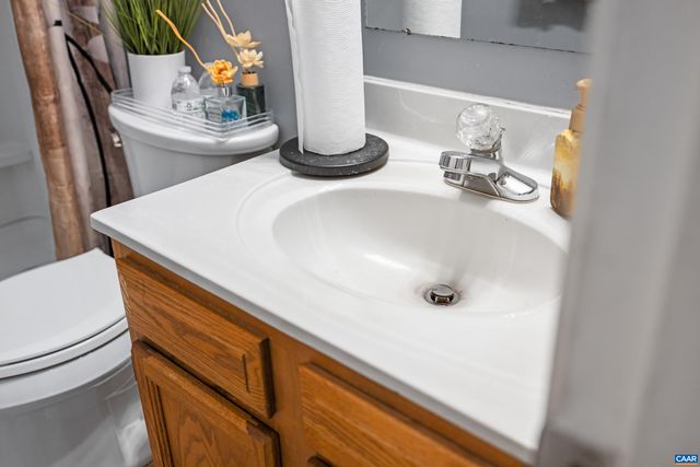 465 HIDDEN RIDGE RD, Charlottesville, VA 22902