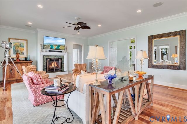 2153 Lighthouse View Dr, Heathsville, VA 22530
