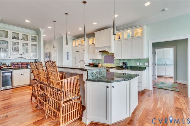 2153 Lighthouse View Dr, Heathsville, VA 22530