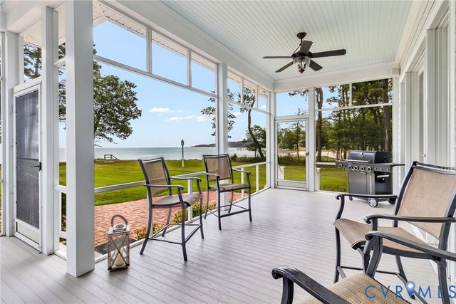 2153 Lighthouse View Dr, Heathsville, VA 22530