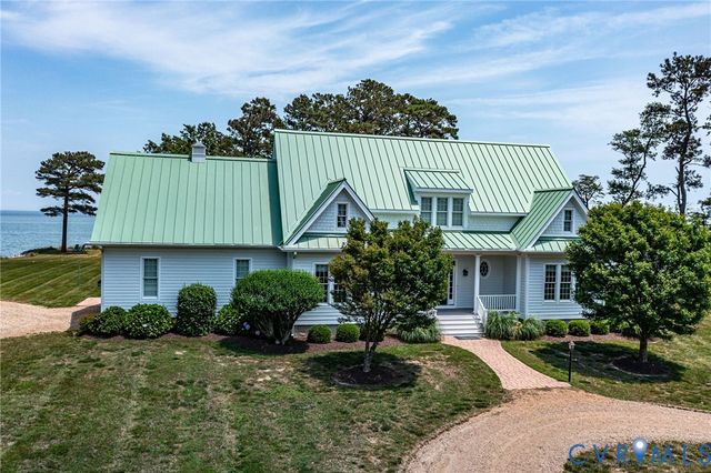 2153 Lighthouse View Dr, Heathsville, VA 22530