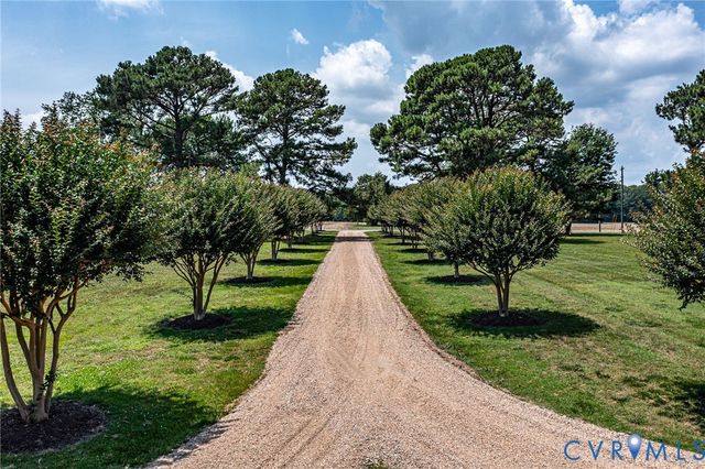 2153 Lighthouse View Dr, Heathsville, VA 22530