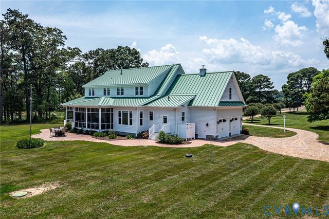 2153 Lighthouse View Dr, Heathsville, VA 22530