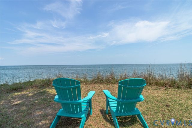 2153 Lighthouse View Dr, Heathsville, VA 22530