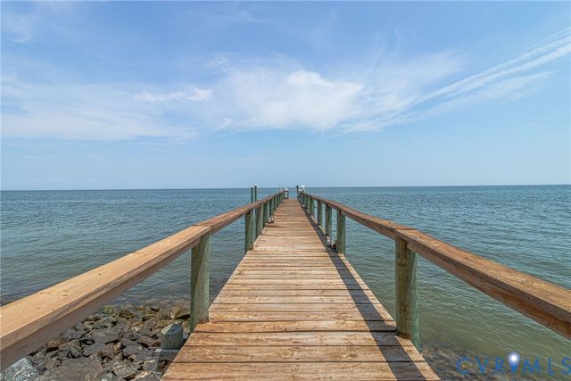 2153 Lighthouse View Dr, Heathsville, VA 22530