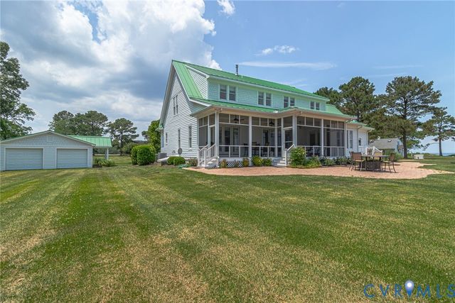 2153 Lighthouse View Dr, Heathsville, VA 22530