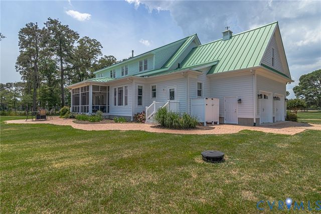 2153 Lighthouse View Dr, Heathsville, VA 22530