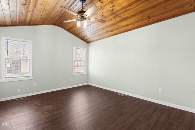 8302 Nc 96 Highway, Selma, NC 27576