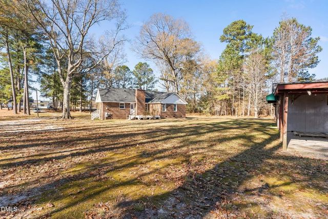 8302 Nc 96 Highway, Selma, NC 27576