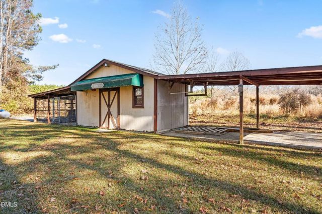 8302 Nc 96 Highway, Selma, NC 27576