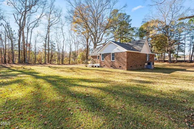 8302 Nc 96 Highway, Selma, NC 27576