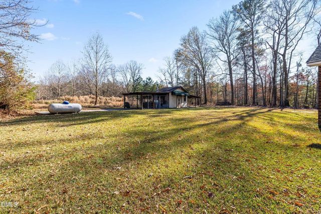 8302 Nc 96 Highway, Selma, NC 27576