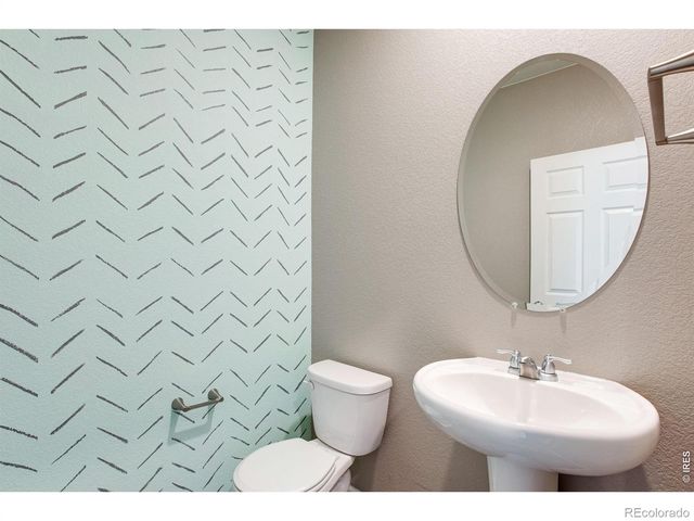 912 Charlton Drive, Windsor, CO 80550