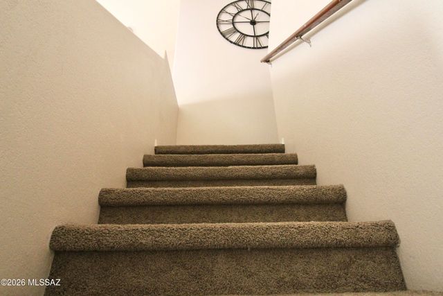 1910 N Takahe Way, Tucson, AZ 85745