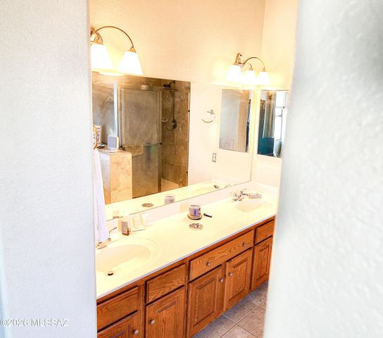 1910 N Takahe Way, Tucson, AZ 85745