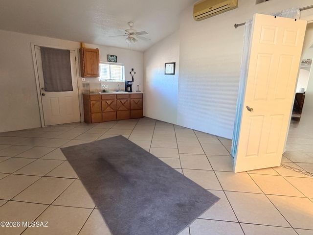 1910 N Takahe Way, Tucson, AZ 85745