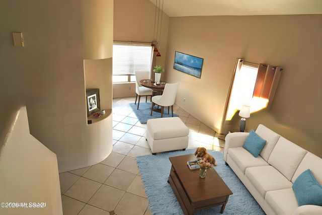 1910 N Takahe Way, Tucson, AZ 85745