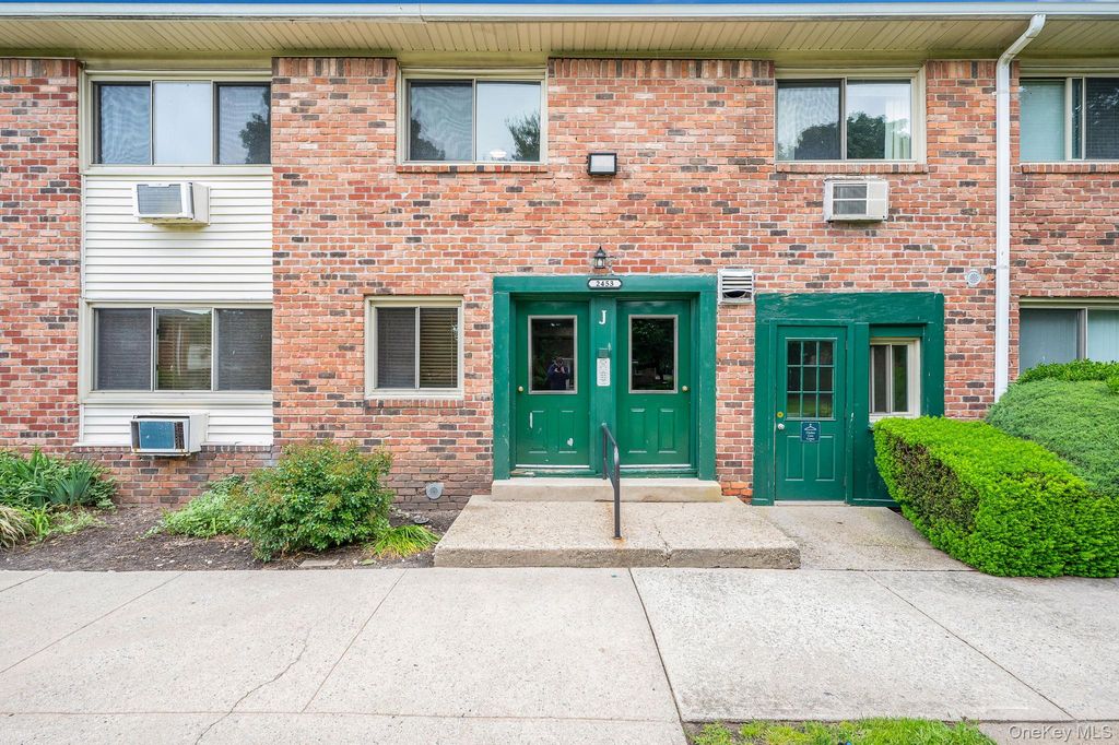 2453 Union Boulevard 37A, Islip, NY 11751