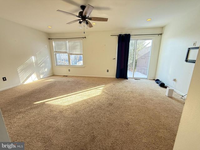 14 BRYANT DR, Perkasie, PA 18944