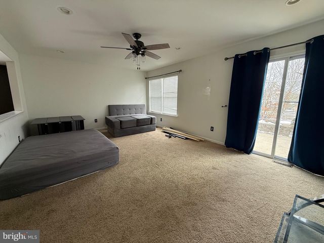 14 BRYANT DR, Perkasie, PA 18944