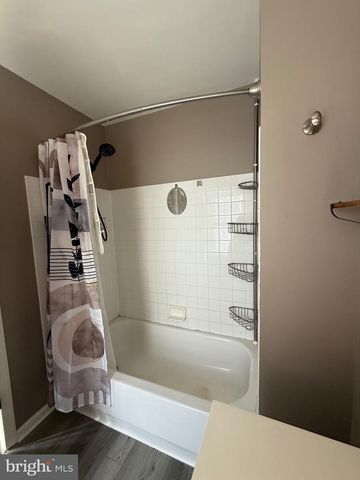 14 BRYANT DR, Perkasie, PA 18944