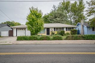 1409 Siskiyou Boulevard, Medford, OR 97504