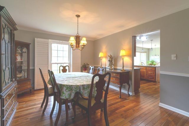 1006 Whirlaway Avenue, Naperville, IL 60540