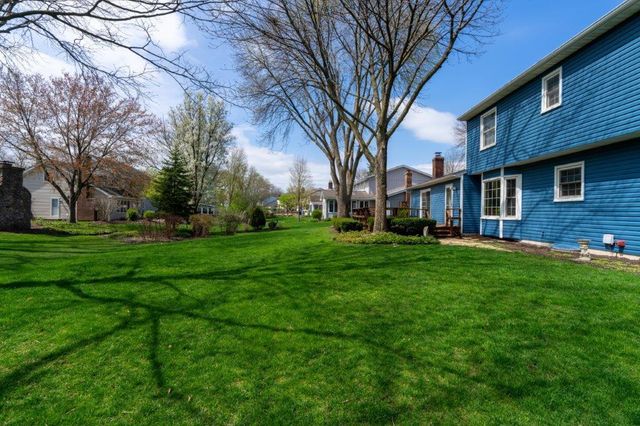 1006 Whirlaway Avenue, Naperville, IL 60540