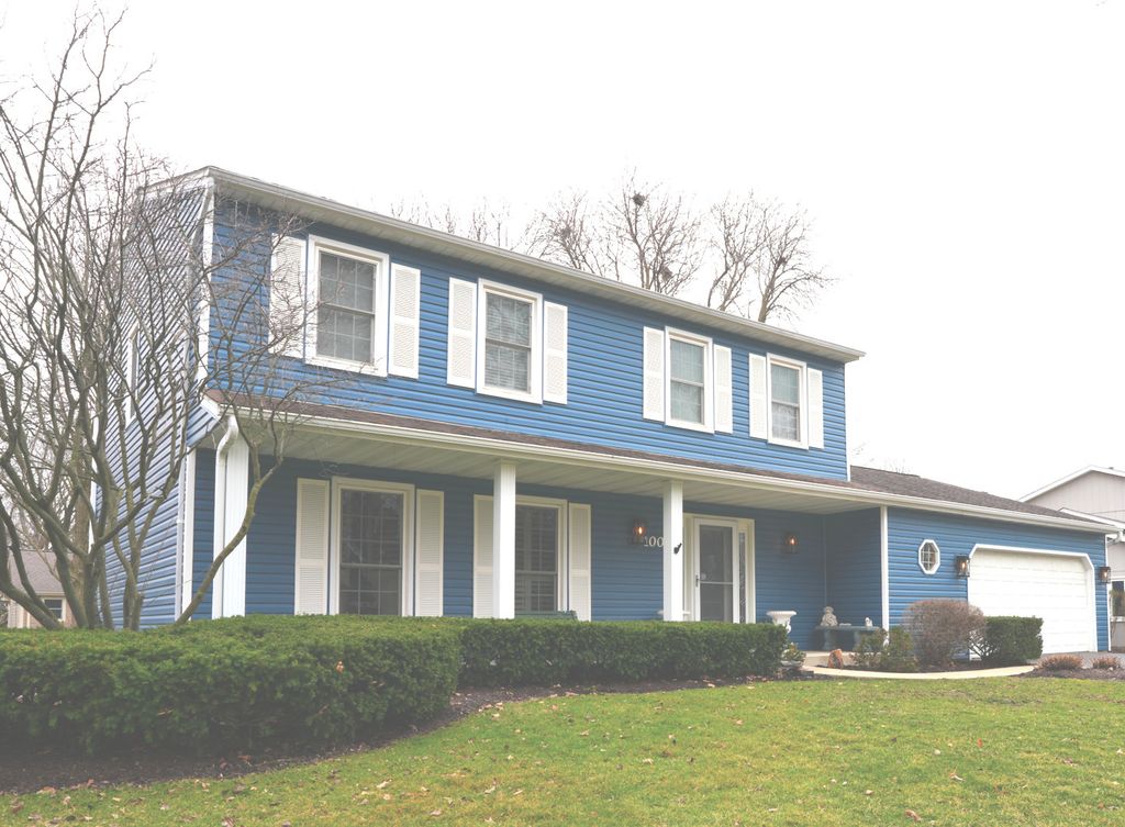 1006 Whirlaway Avenue, Naperville, IL 60540