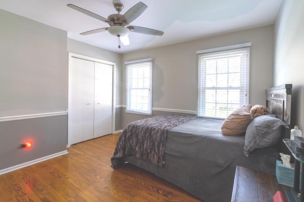 Image 10 of property listing at 1006 Whirlaway Avenue, Naperville, IL 60540