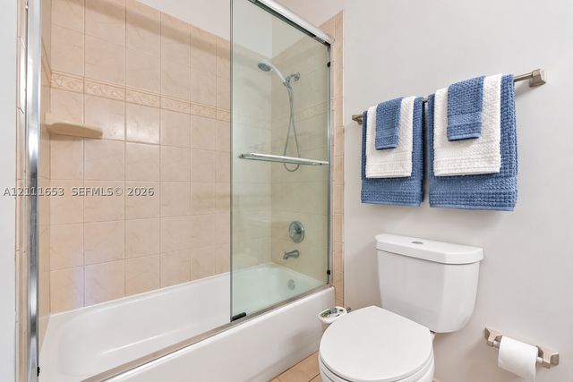 1042 NE 38th St, Oakland Park, FL 33334