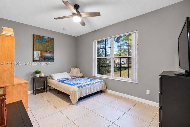 1042 NE 38th St, Oakland Park, FL 33334