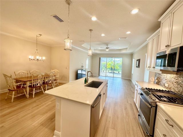2633 STAR APPLE WAY, Sarasota, FL 34240