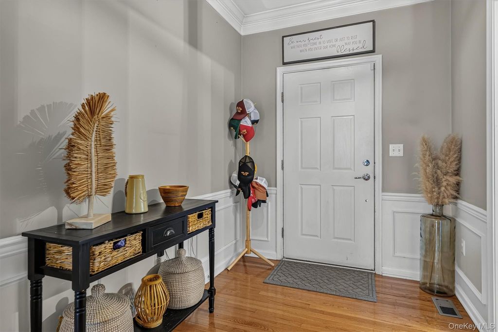 12 Brighton Drive 1404, Newburgh, NY 12550 — photo 5