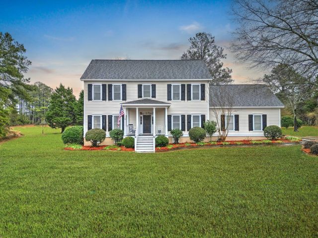 1480 Country Club Circle, Manning, SC 29102